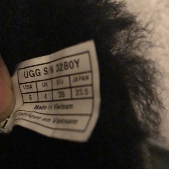 UGG Bailey - Picture 7 of 7